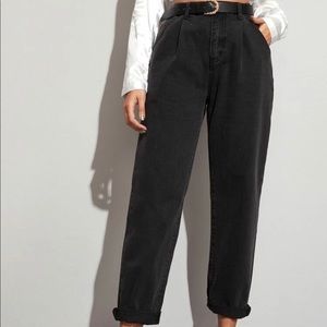 black mom jeans